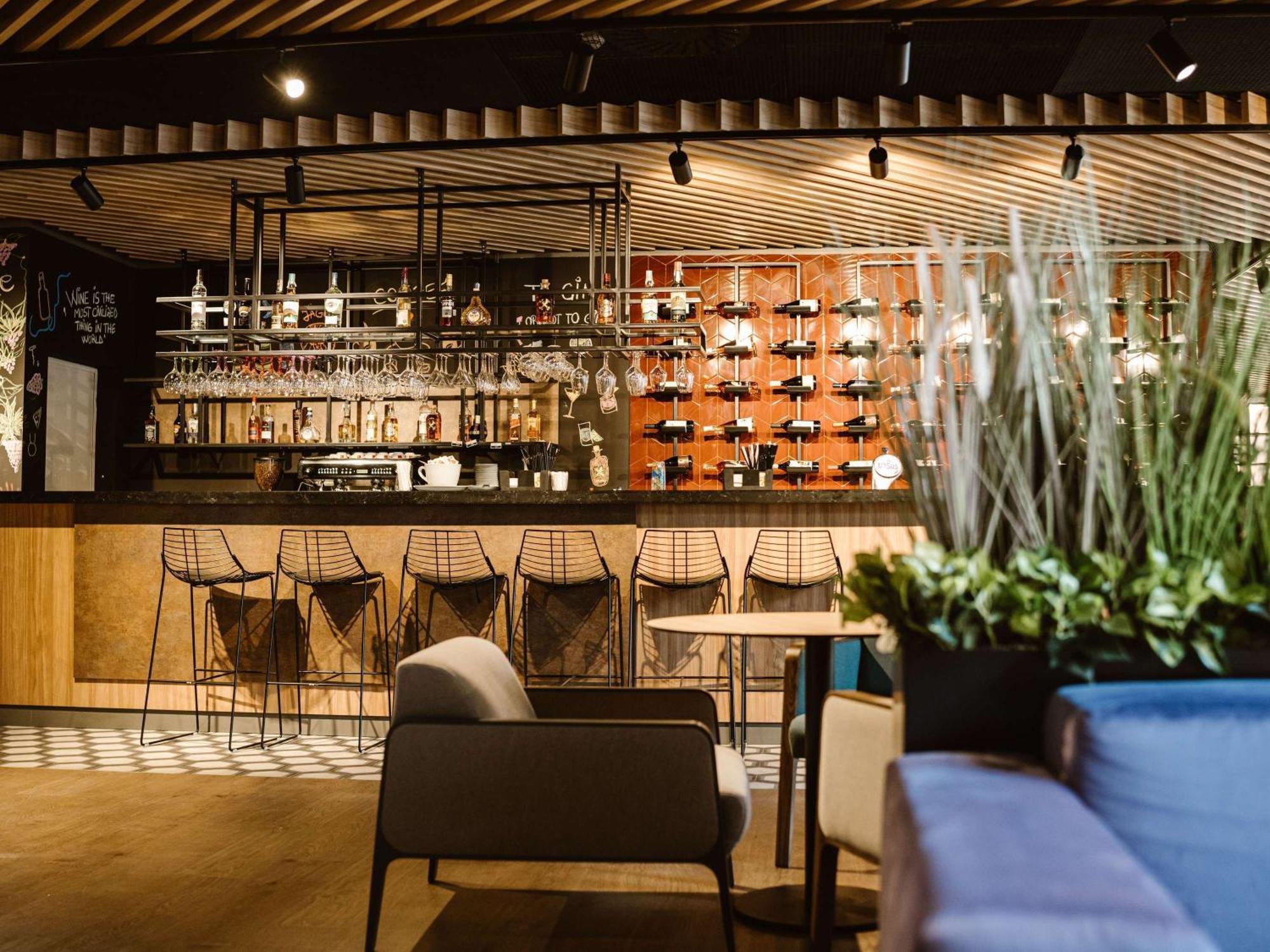 Hotel Ibis Styles Sibiu Arsenal Extérieur photo