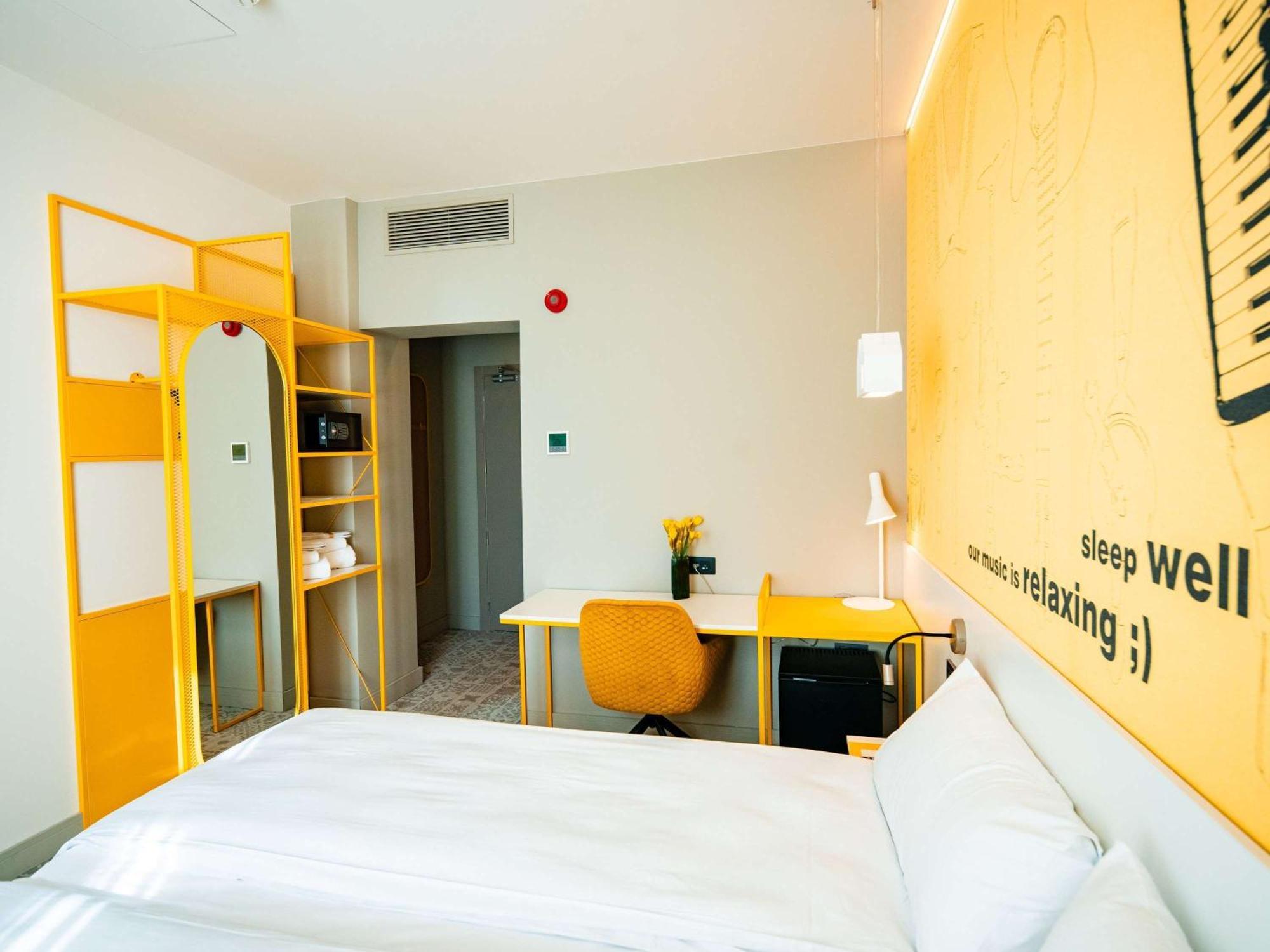 Hotel Ibis Styles Sibiu Arsenal Extérieur photo