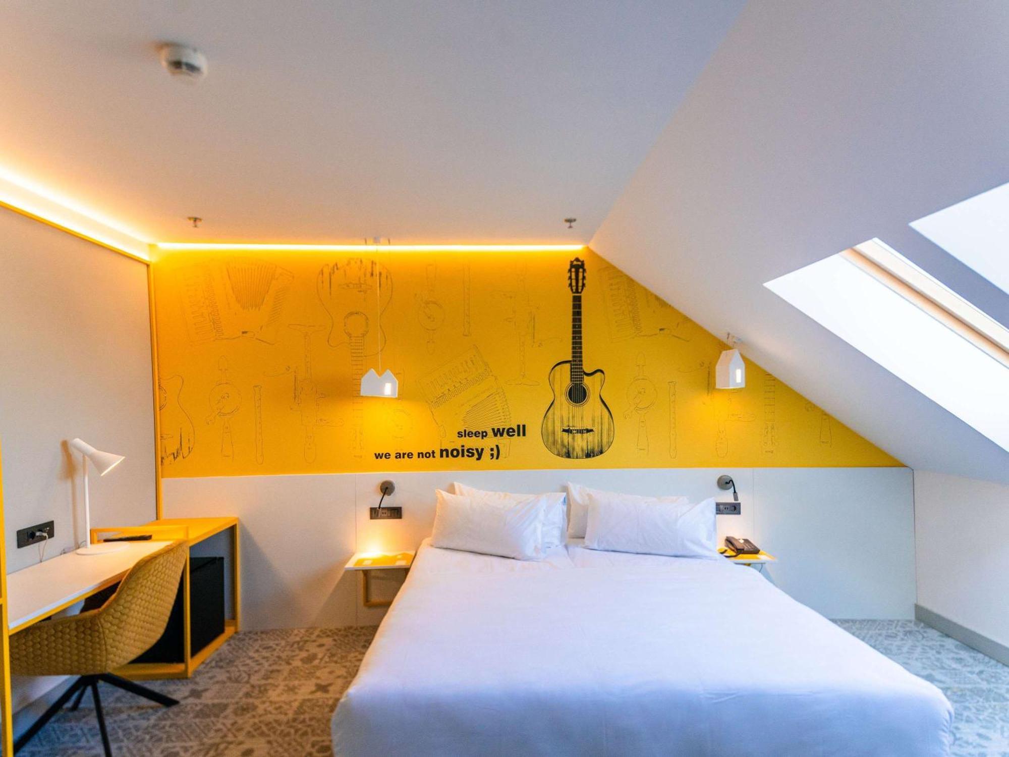 Hotel Ibis Styles Sibiu Arsenal Extérieur photo