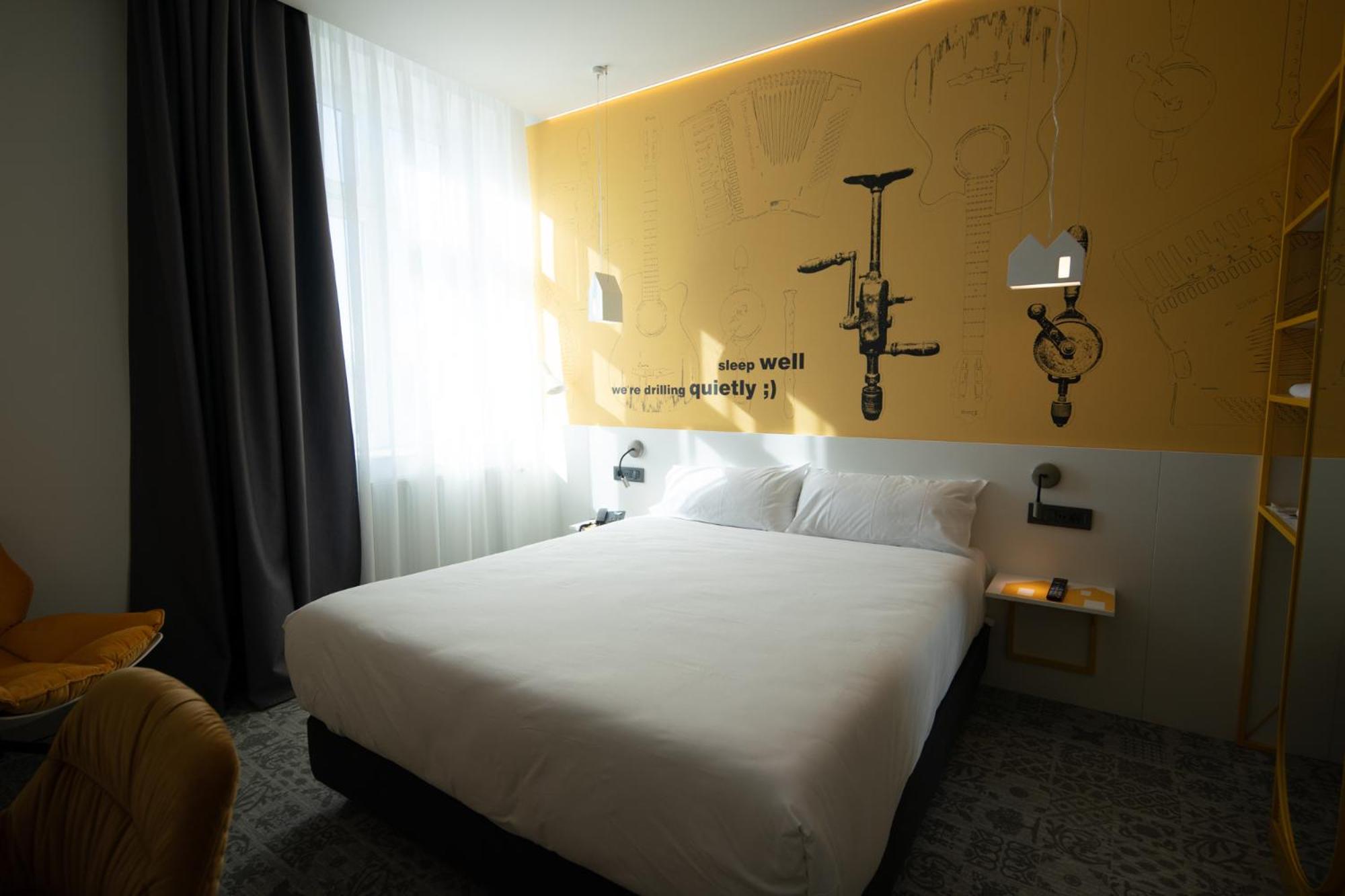 Hotel Ibis Styles Sibiu Arsenal Extérieur photo