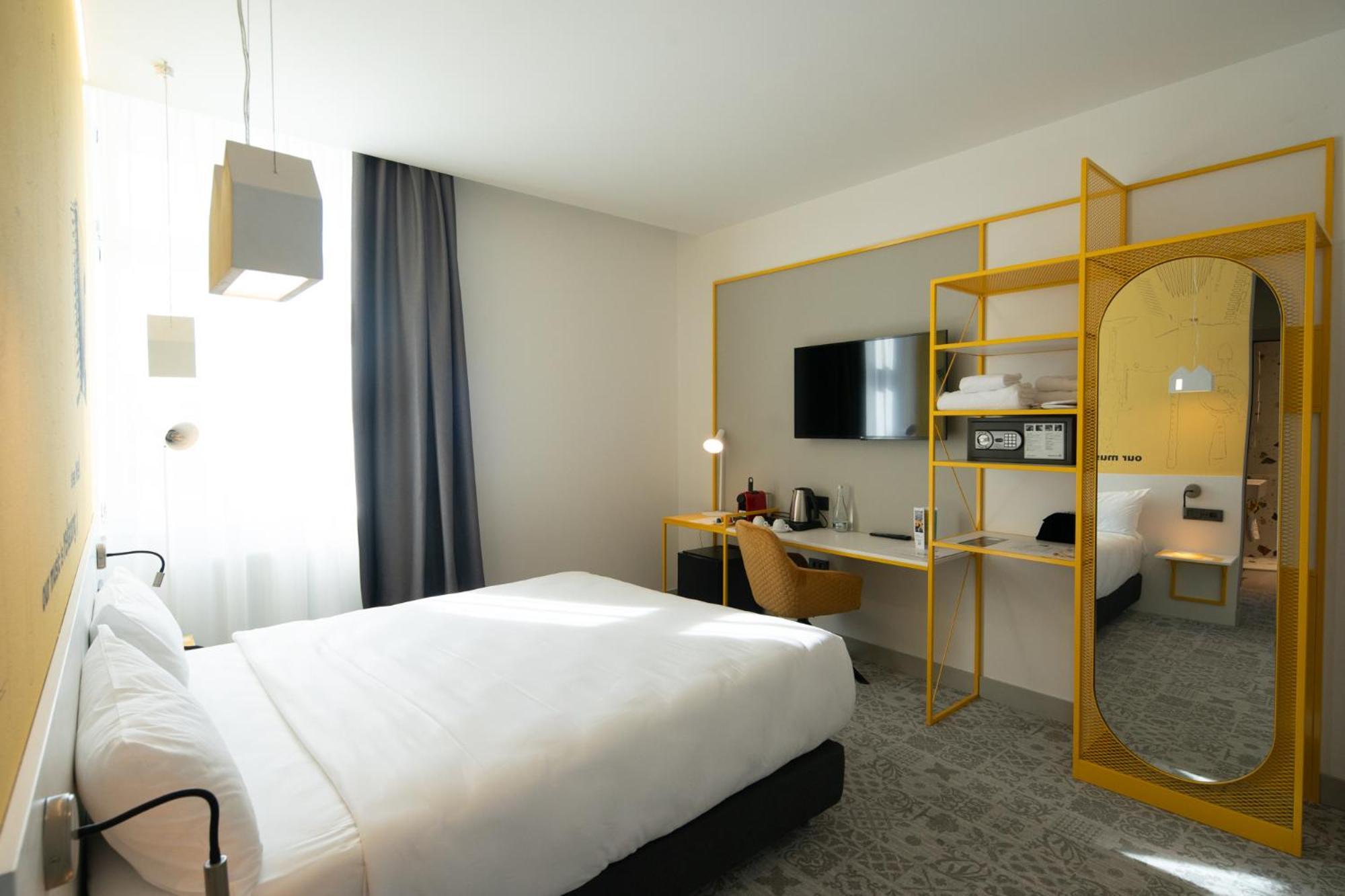 Hotel Ibis Styles Sibiu Arsenal Extérieur photo