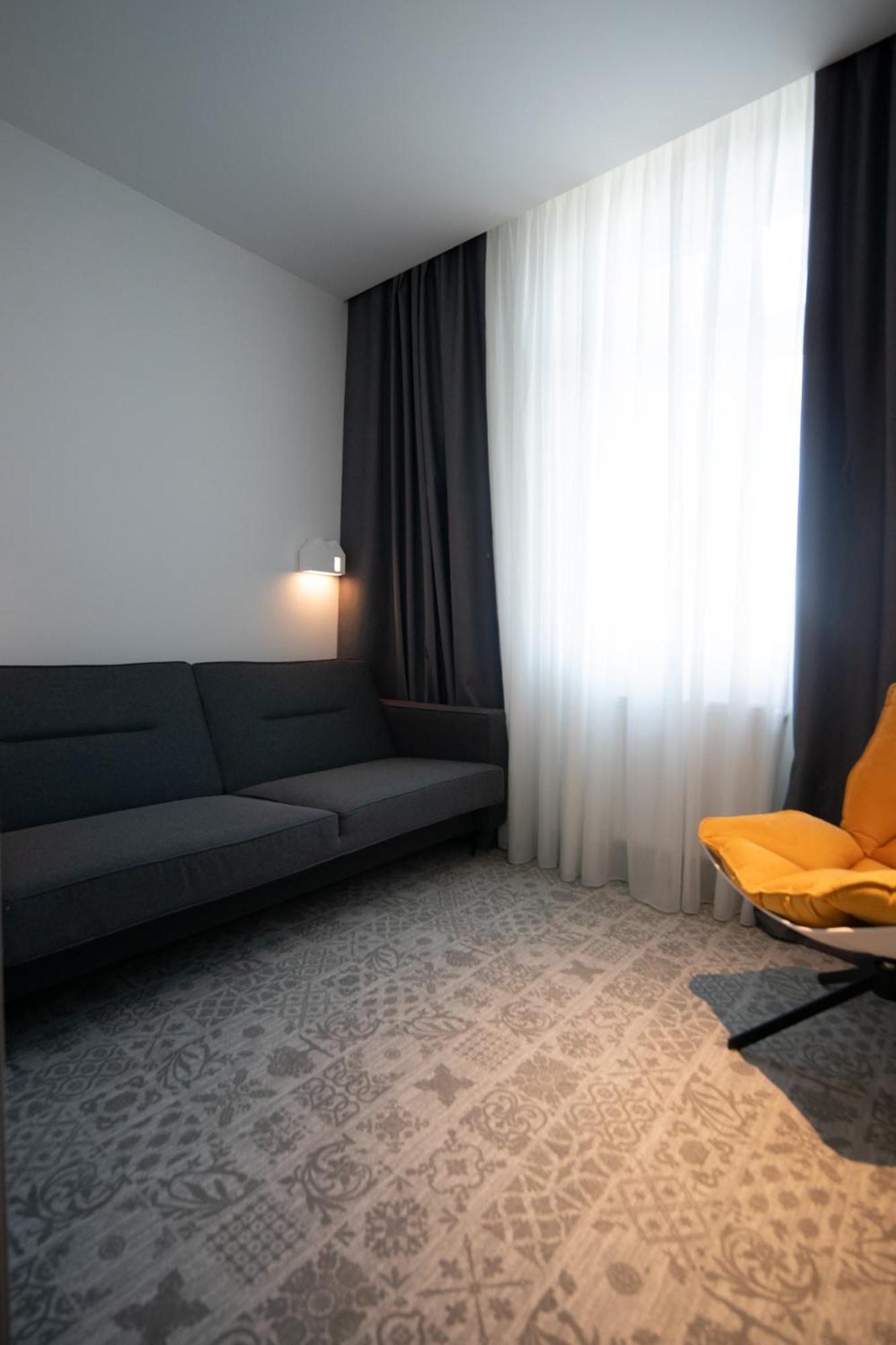 Hotel Ibis Styles Sibiu Arsenal Extérieur photo